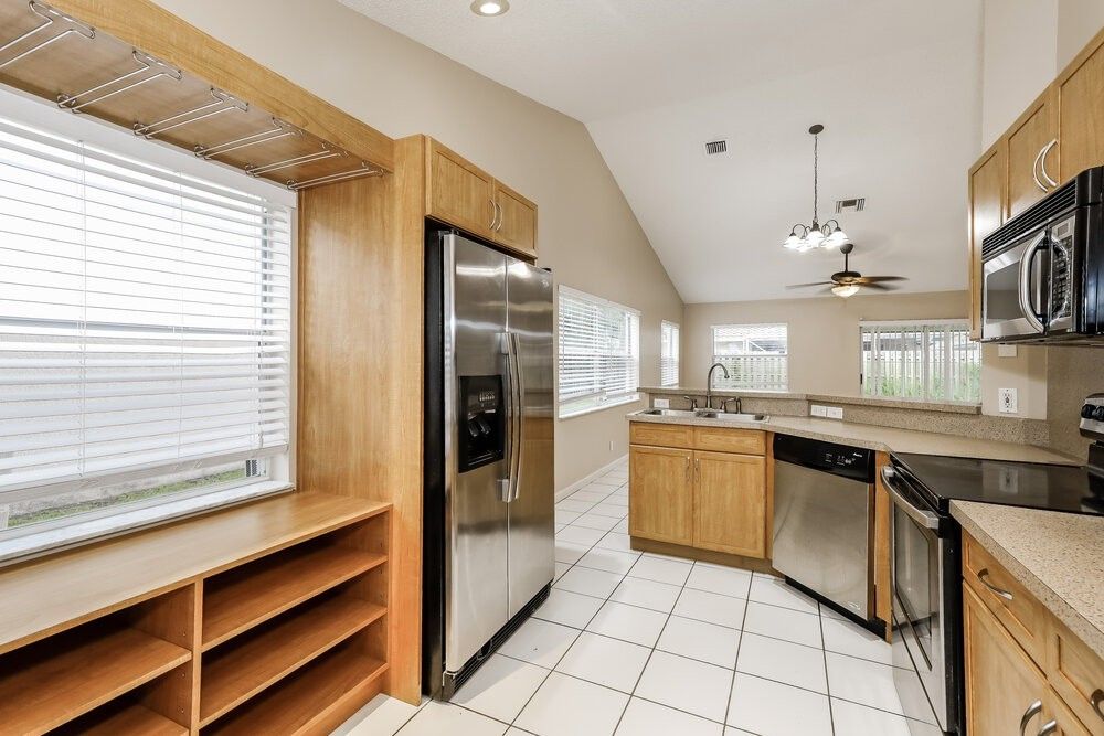 3720 Riverside Way - Photo 7 of 16