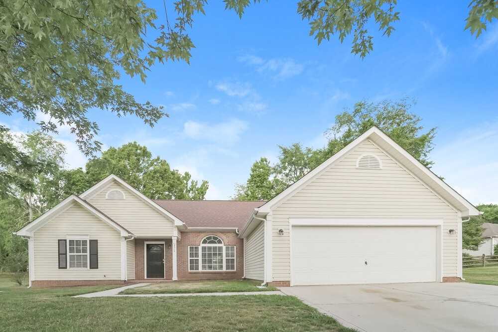 9519 Misty Arbor Way - Photo 3 of 16
