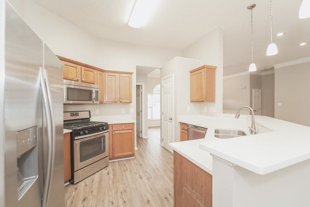 9519 Misty Arbor Way - Photo 7 of 16