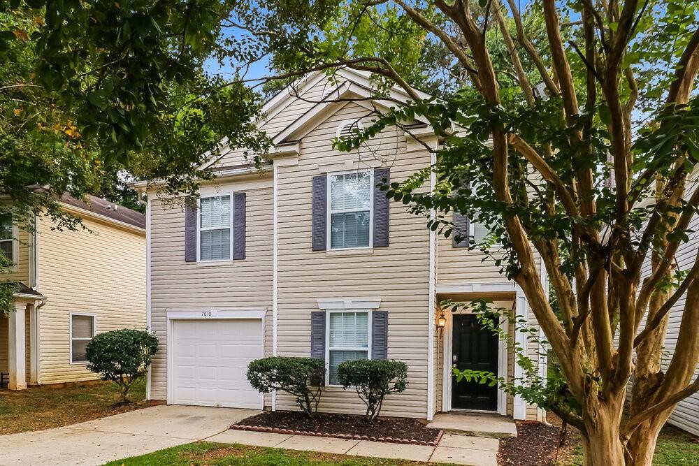 7010 Sycamore Grove Ct - Photo 4 of 17