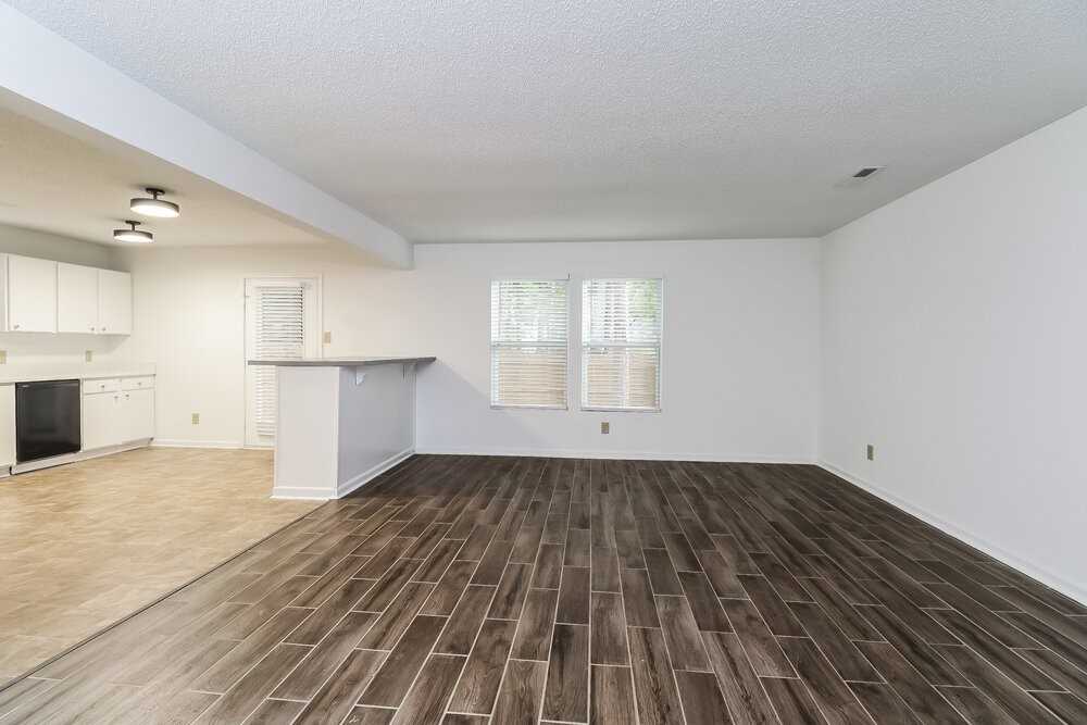 7010 Sycamore Grove Ct - Photo 6 of 17