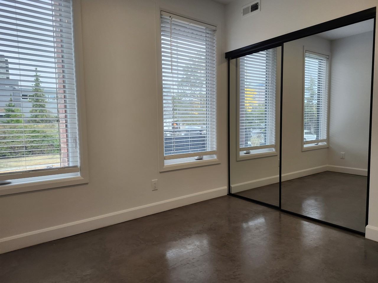 396 Marguerite Avenue #B - Photo 4 of 8