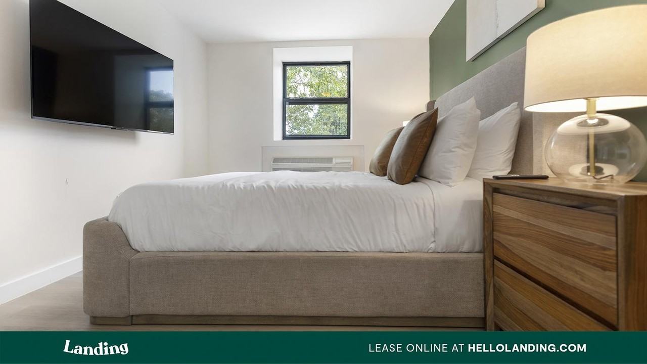 540 Bond St. - Photo 7 of 50