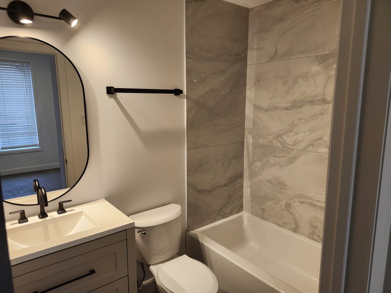 396 Marguerite Avenue #B - Photo 6 of 8