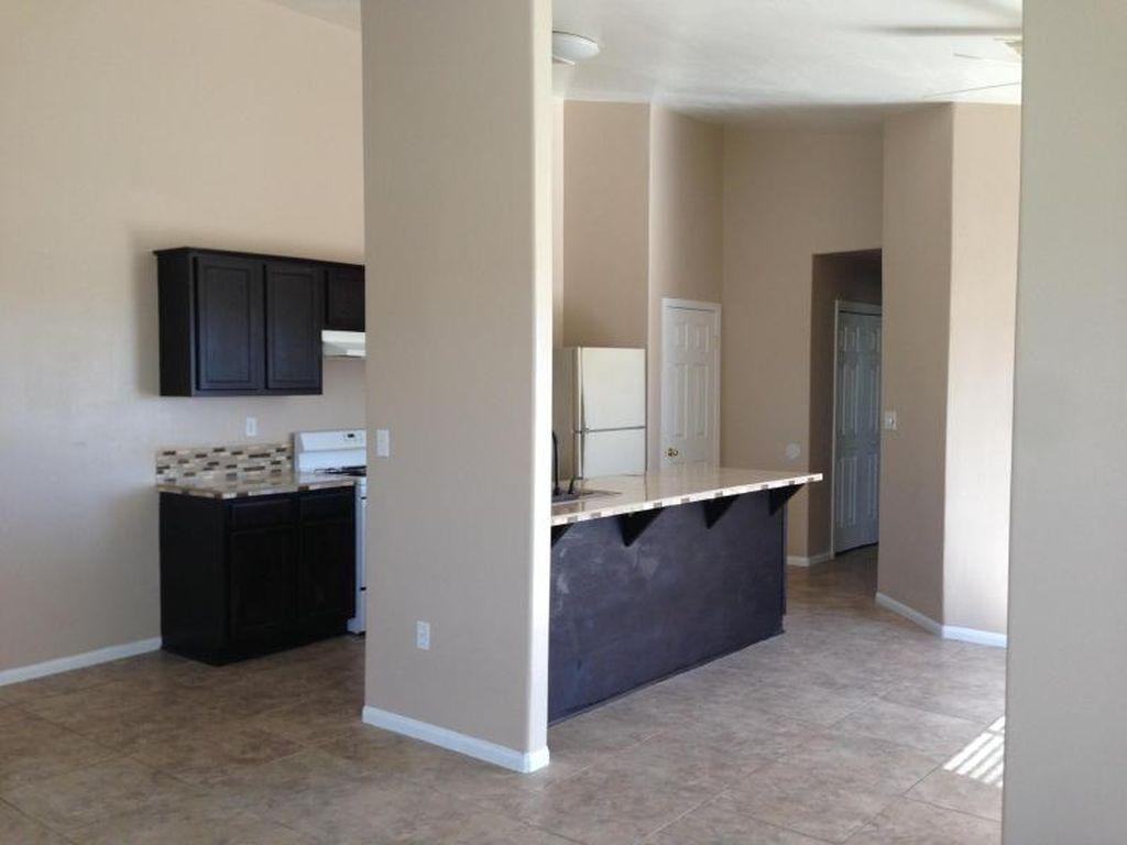7617 Walpole Ave - Photo 3 of 9