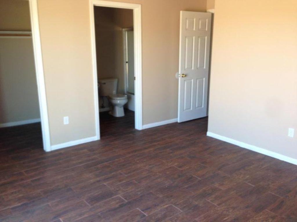 7617 Walpole Ave - Photo 5 of 9