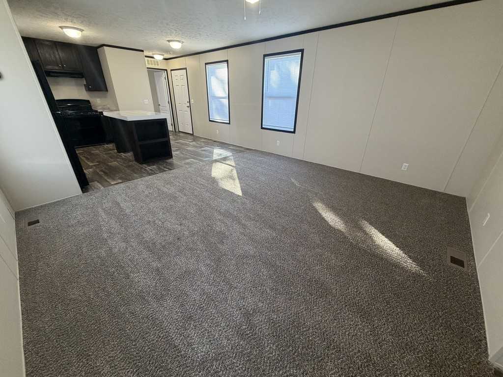38070 Versailles St #66 - Photo 3 of 24