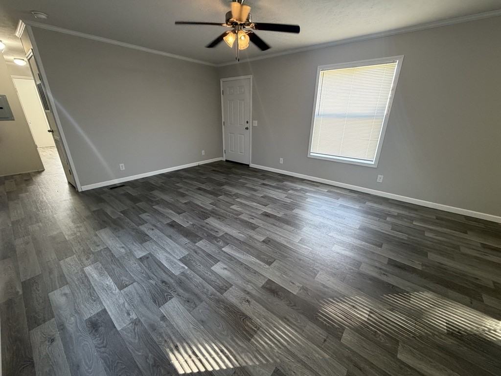 16119 Normandy St #102 - Photo 5 of 24
