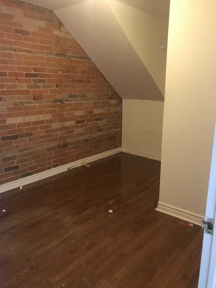 20 Ross Street - Photo 6 of 9