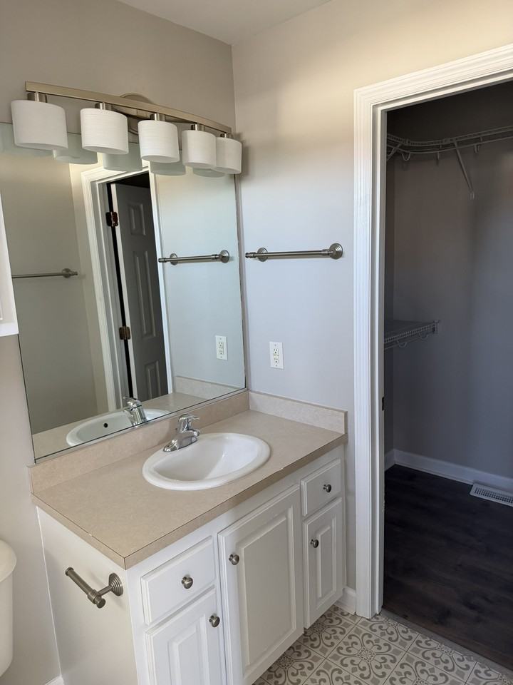 106 Kestrel Court - Photo 7 of 9