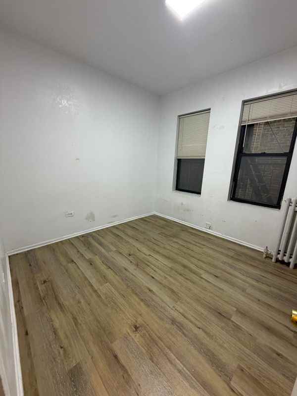 15 Lawrence St - Photo 3 of 4