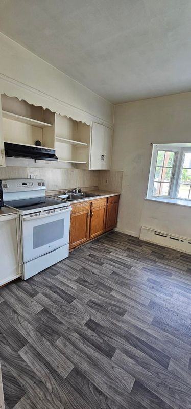 524 Greenwood Ave - Photo 3 of 10