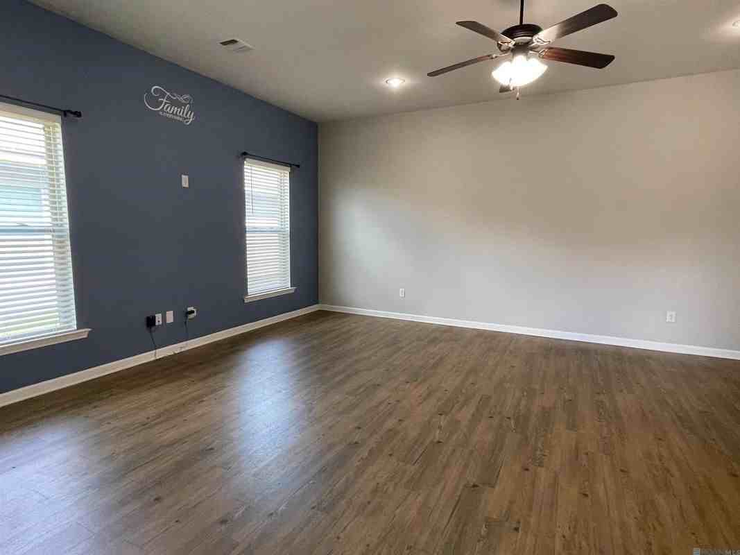 42568 Baystone Ave - Photo 2 of 38