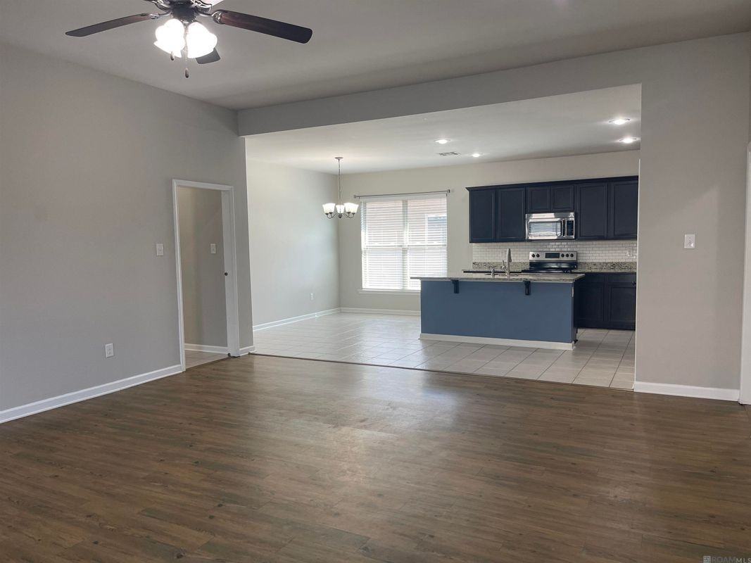 42568 Baystone Ave - Photo 3 of 38