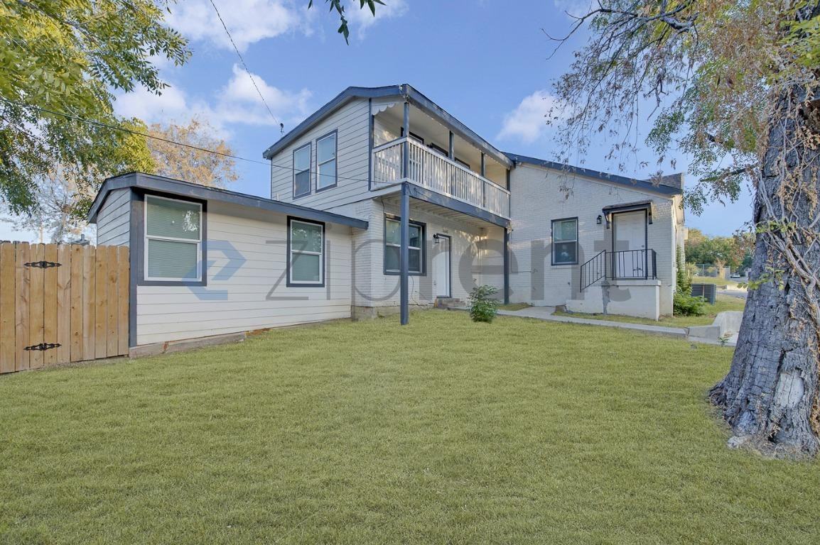 2600 Harwood St - Photo 2 of 25