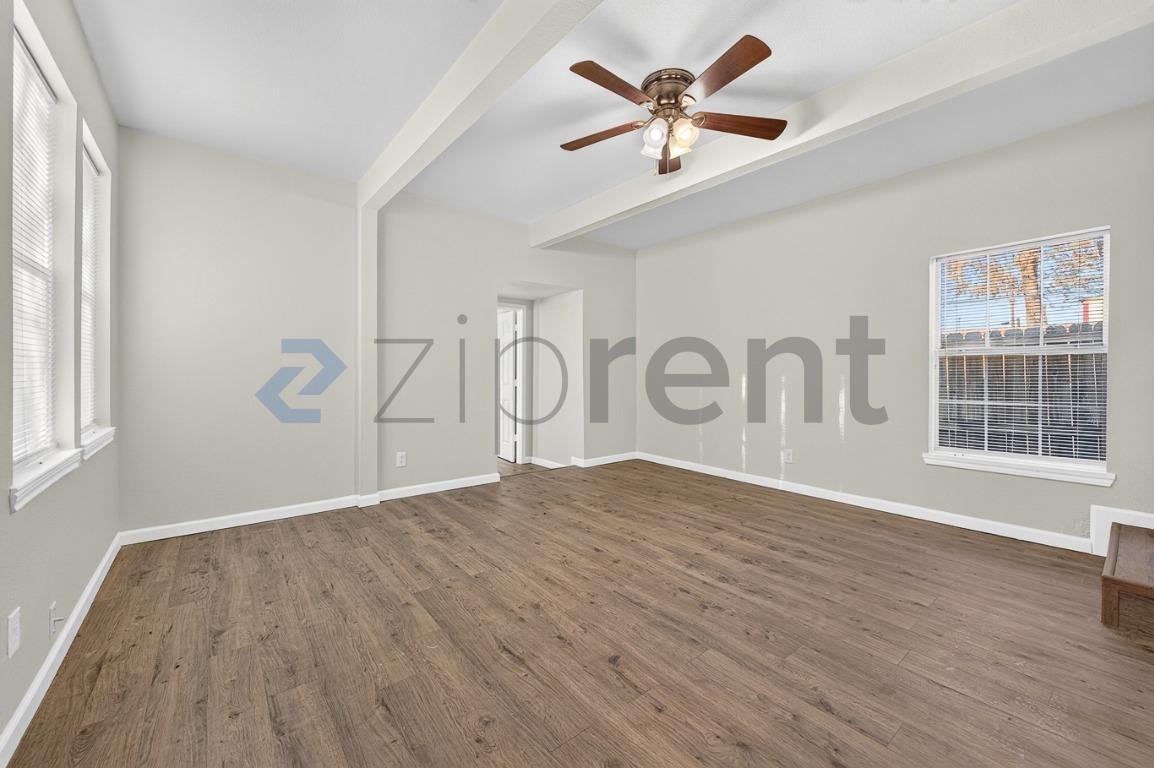 2600 Harwood St - Photo 6 of 25