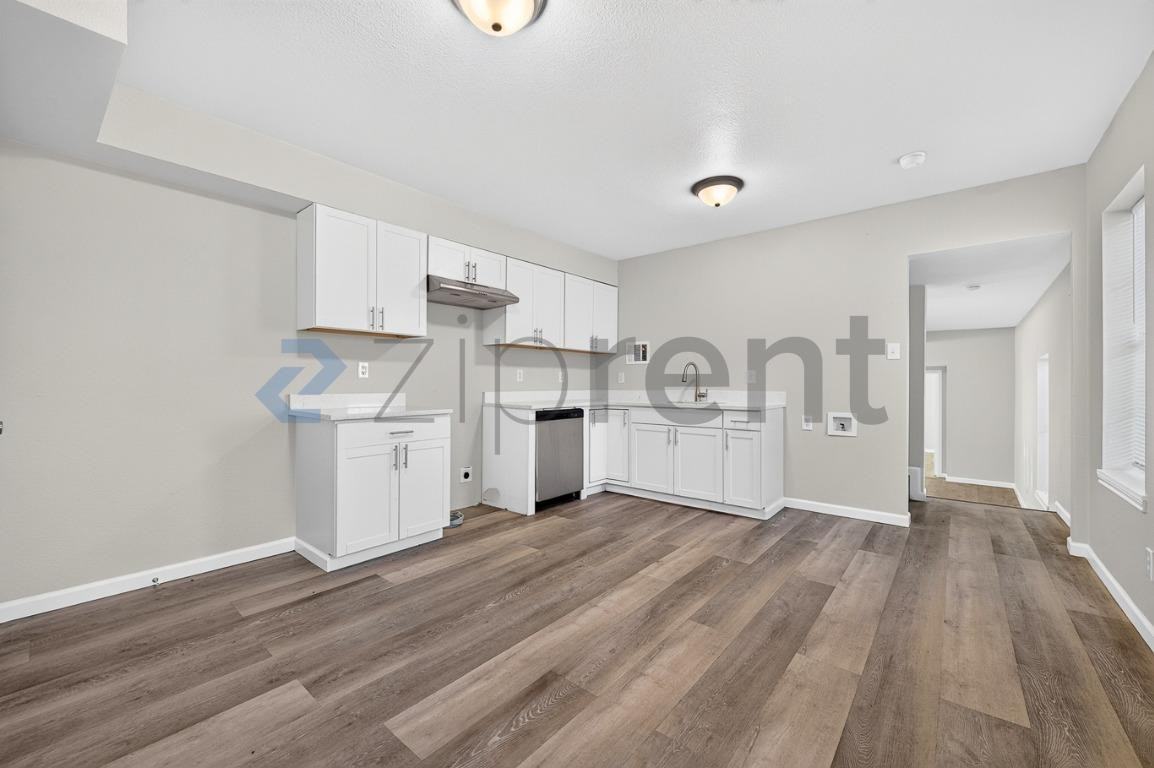 2600 Harwood St - Photo 7 of 25