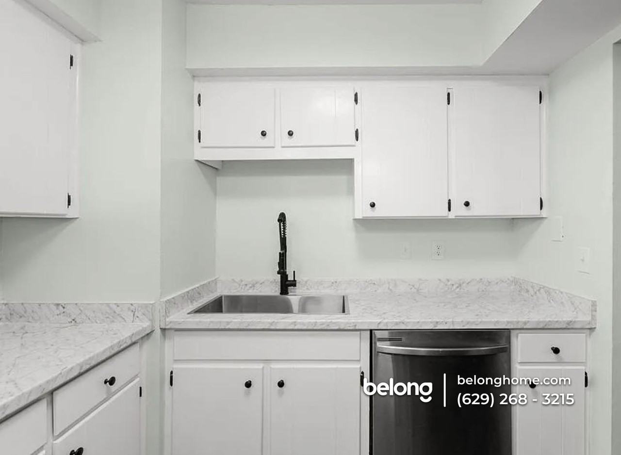 2325 Elliston Pl #410 - Photo 2 of 4