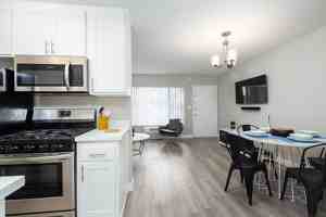featured image of 2353 Portland St