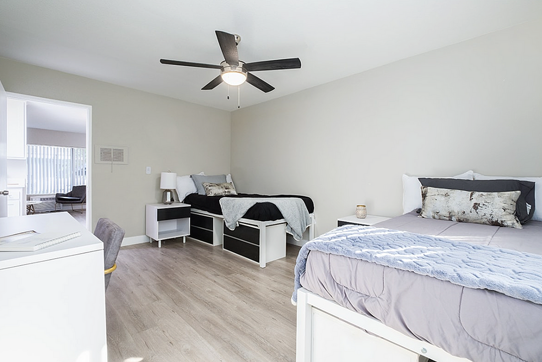 Heritage 2353 - Photo 2 of 10
