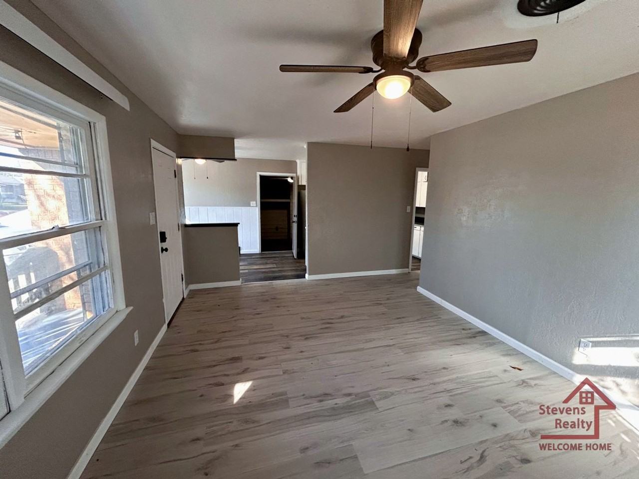 2811 Nw 21st Pl - Photo 5 of 23