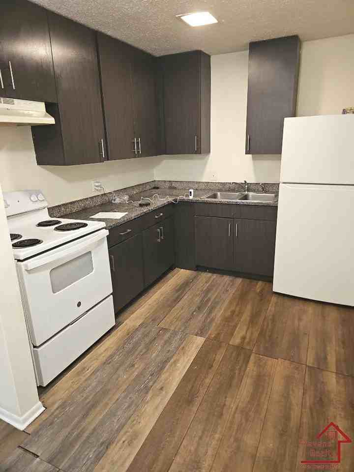 441 Harding Pl #A11 - Photo 2 of 20