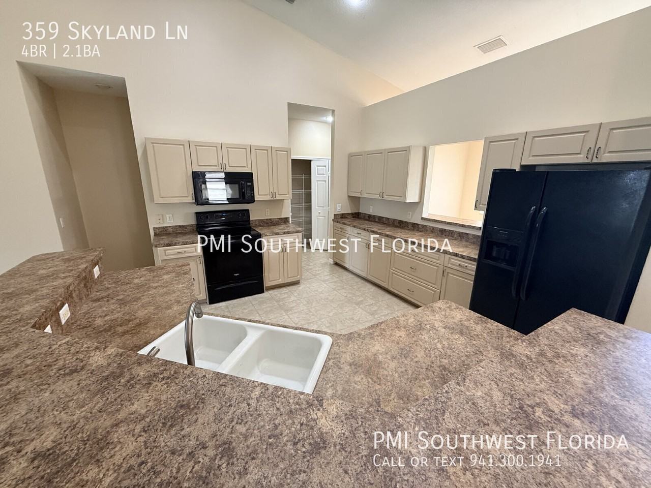 359 Skyland Ln - Photo 4 of 28