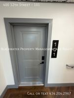 featured image of 400 12th St #101