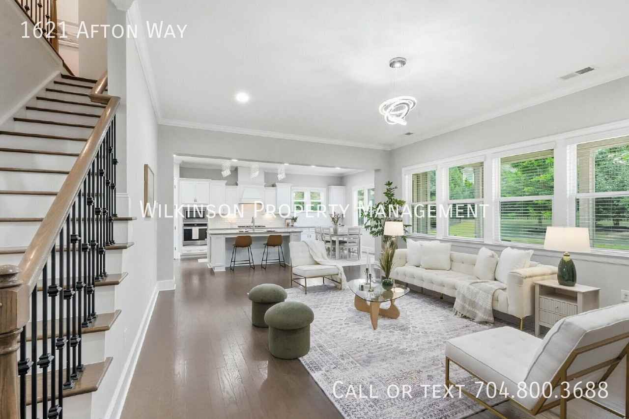 1621 Afton Way - Photo 2 of 28