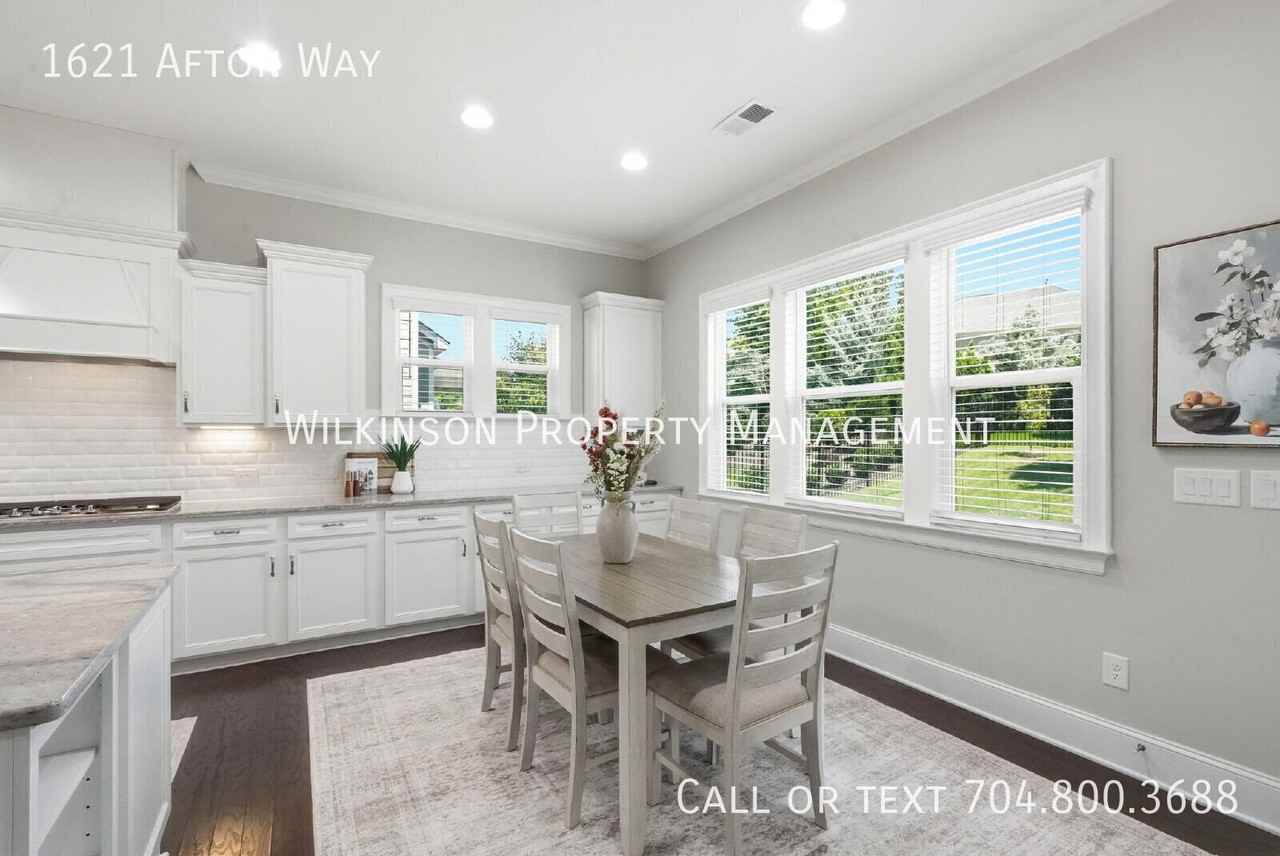 1621 Afton Way - Photo 5 of 28