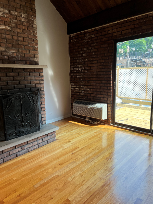 2233 N Lincoln Ave #6 - Photo 5 of 13