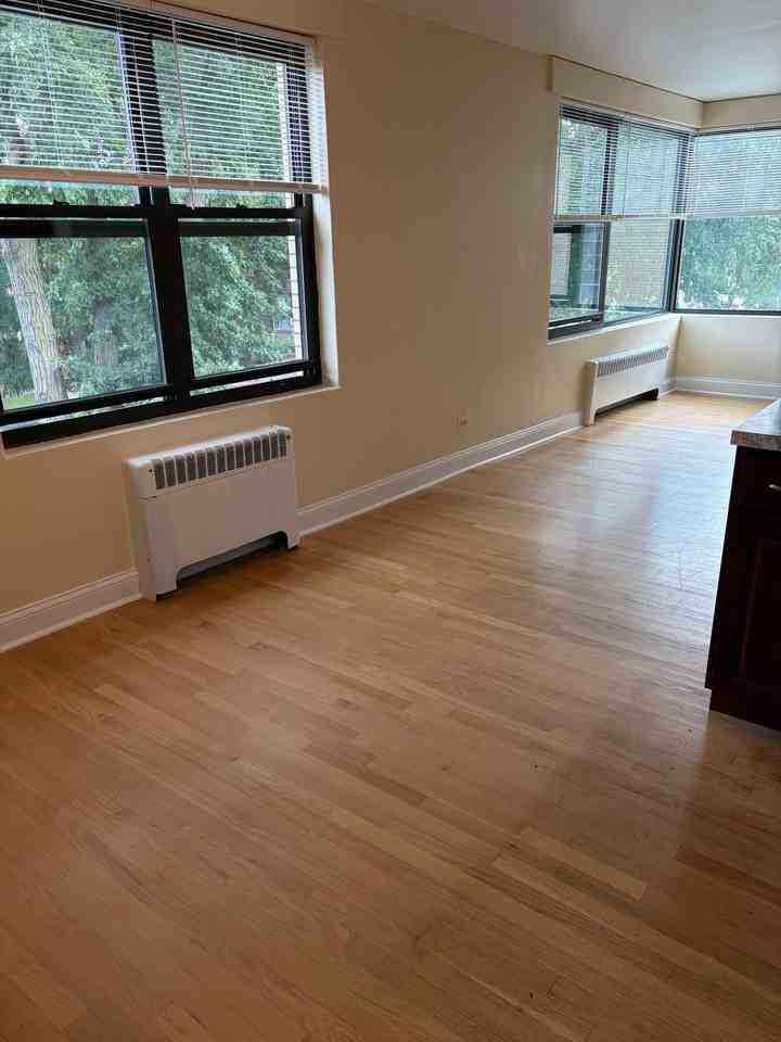 6220 N Whipple St #2 - Photo 3 of 17