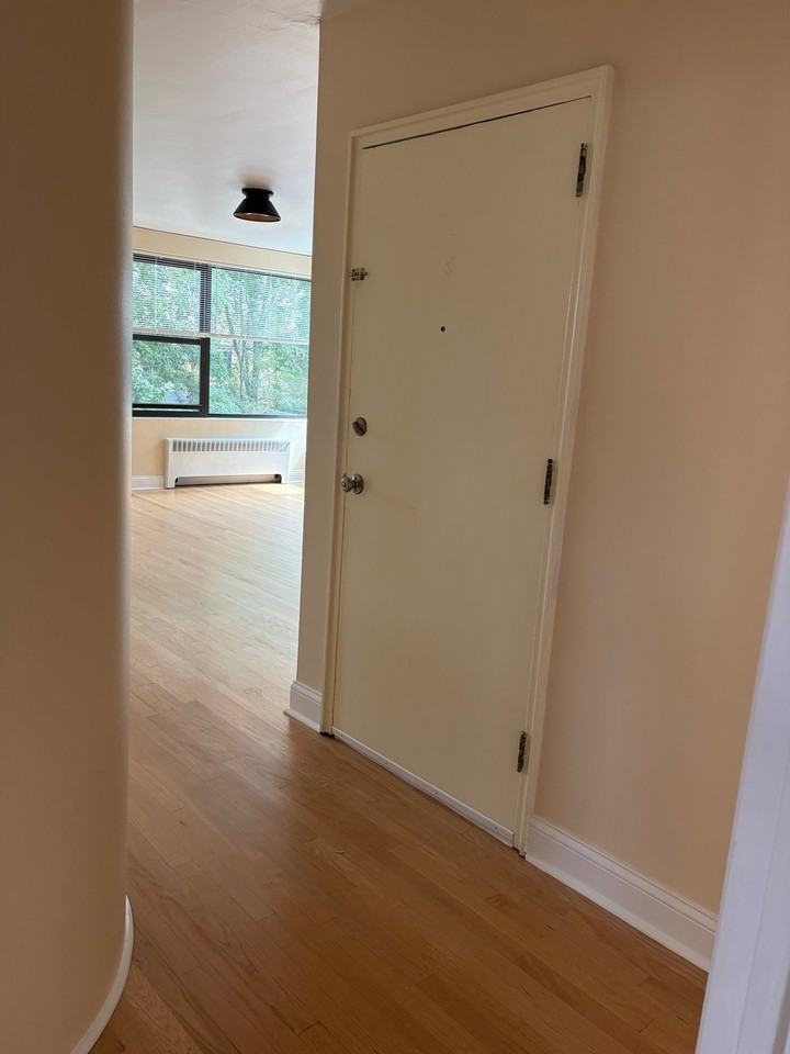 6220 N Whipple St #2 - Photo 6 of 17
