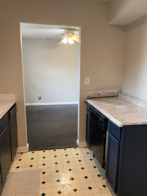 816 French St - Photo 2 of 17