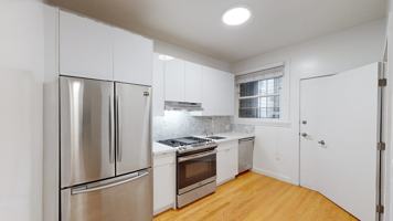 featured image of 1433 Clay St #6