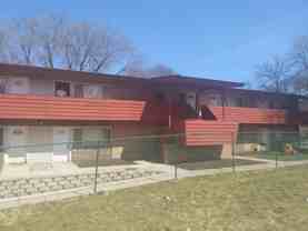 2501 W Kilbourn Ave - Photo 1 of 1