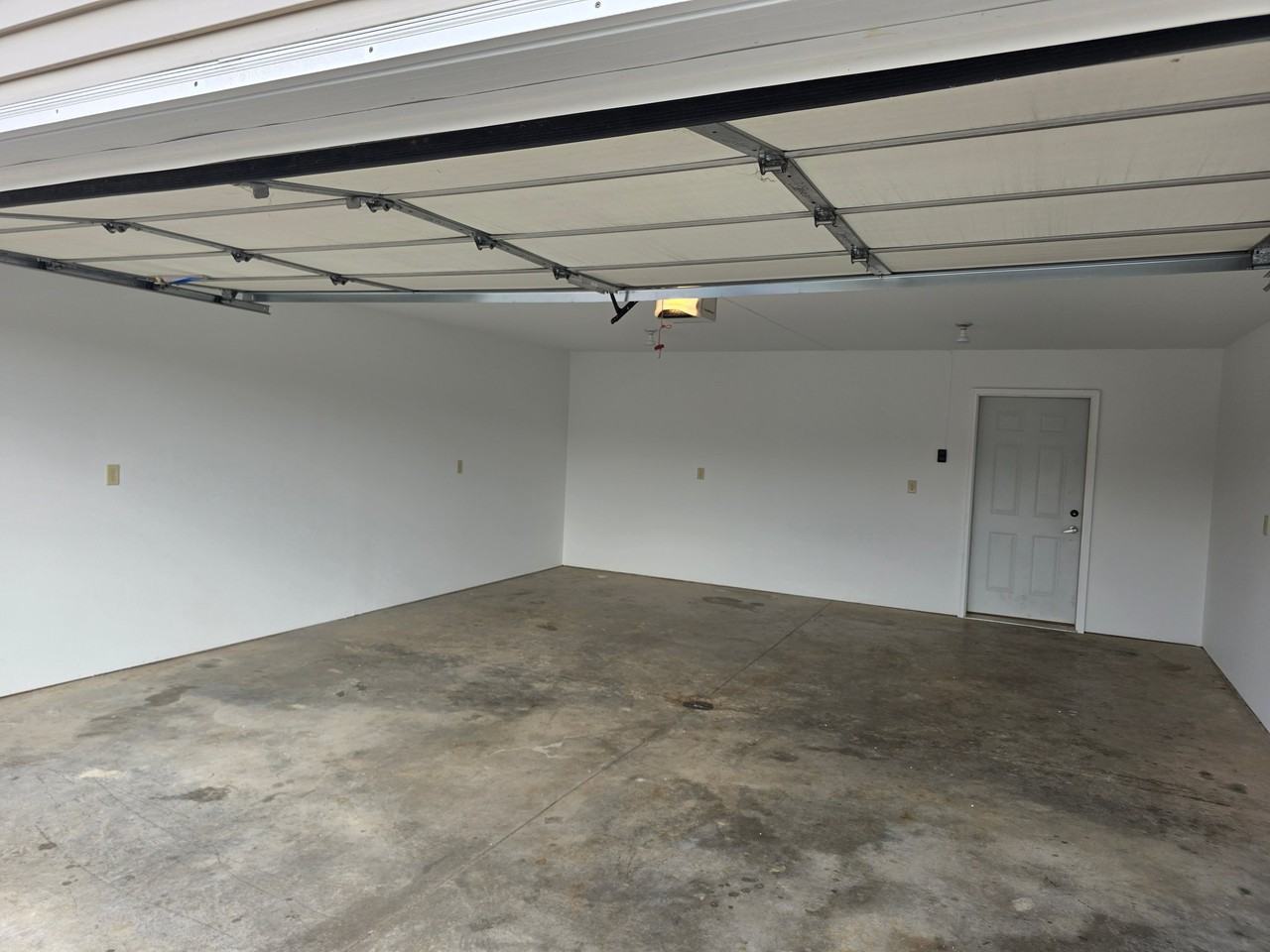 112 Vine St - Photo 3 of 18