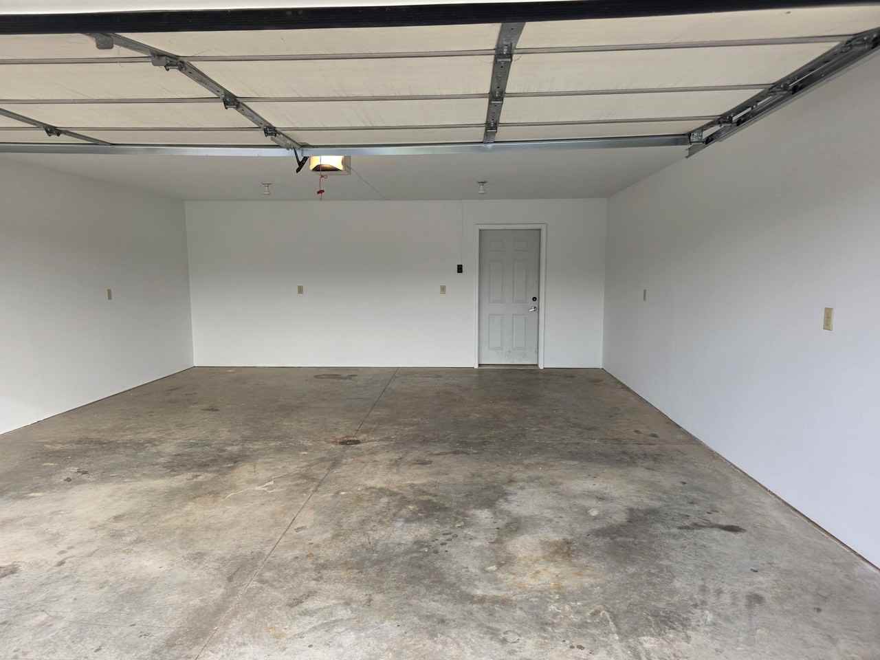 112 Vine St - Photo 4 of 18