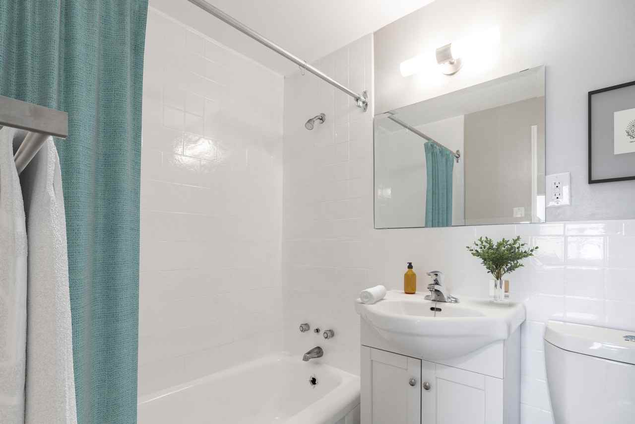 Keele Apartments - Photo 4 of 8