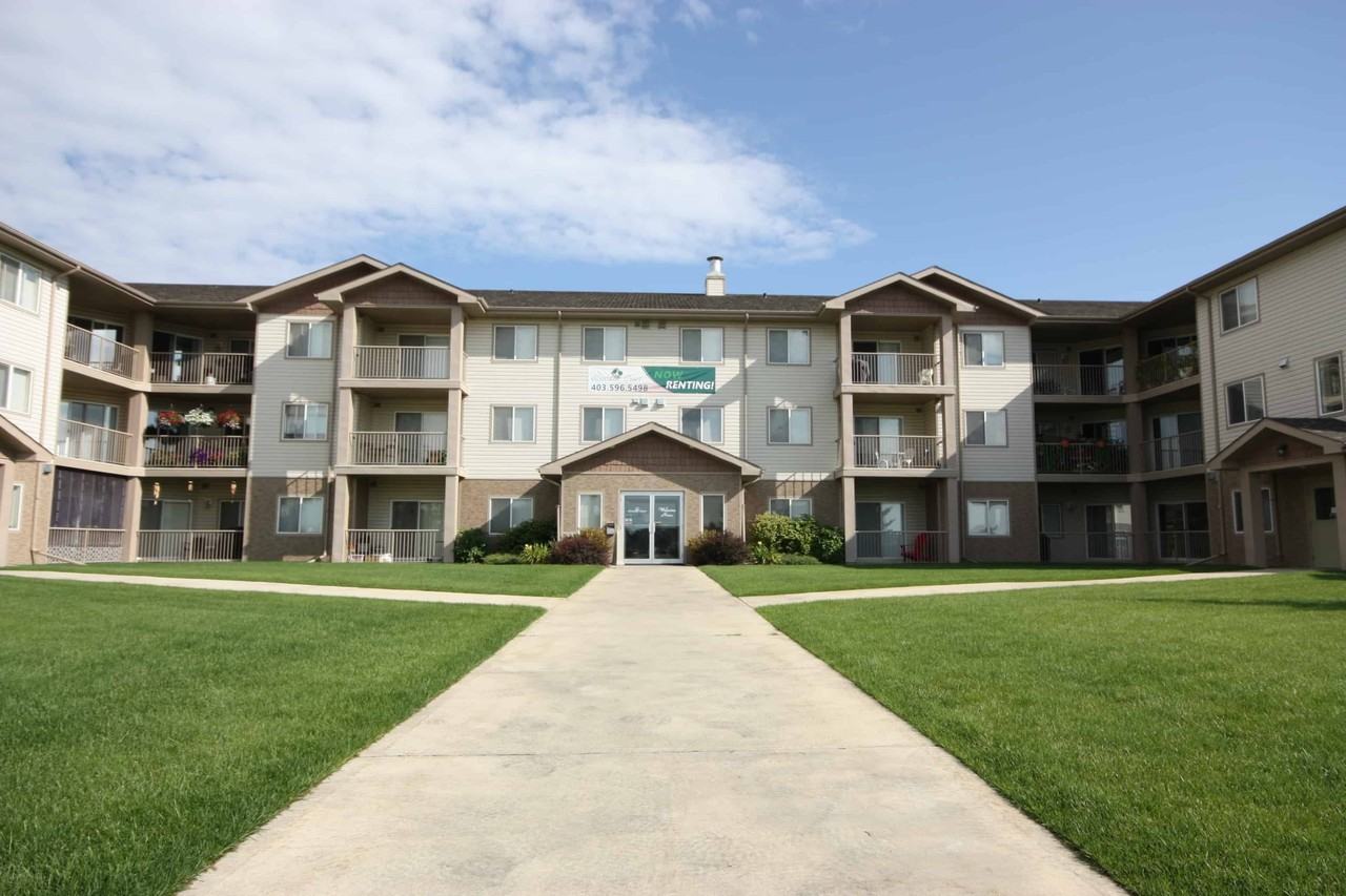 Lonsdale Court - Photo 4 of 8