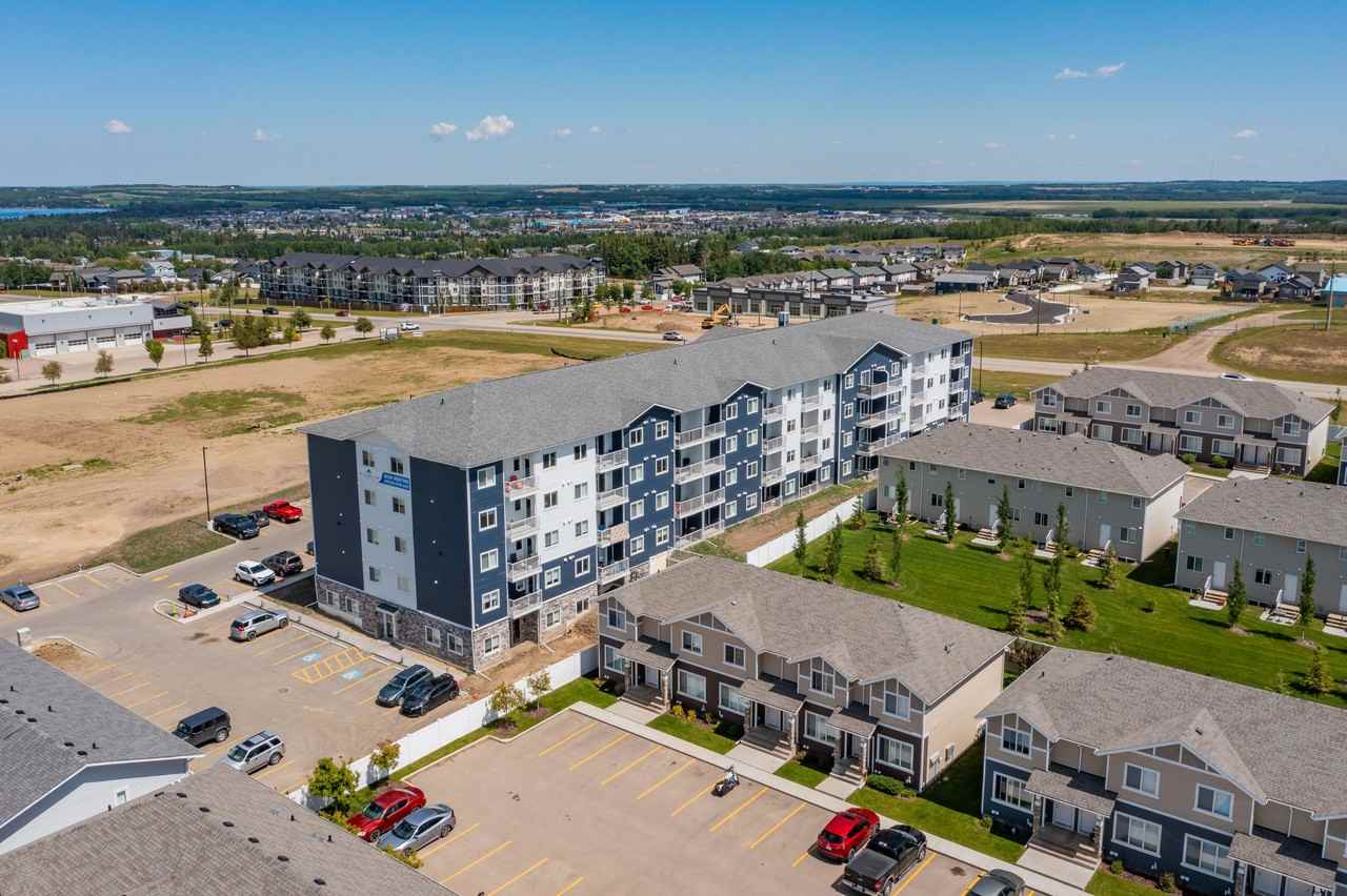 BlueWater Apartments South - Photo 2 of 3