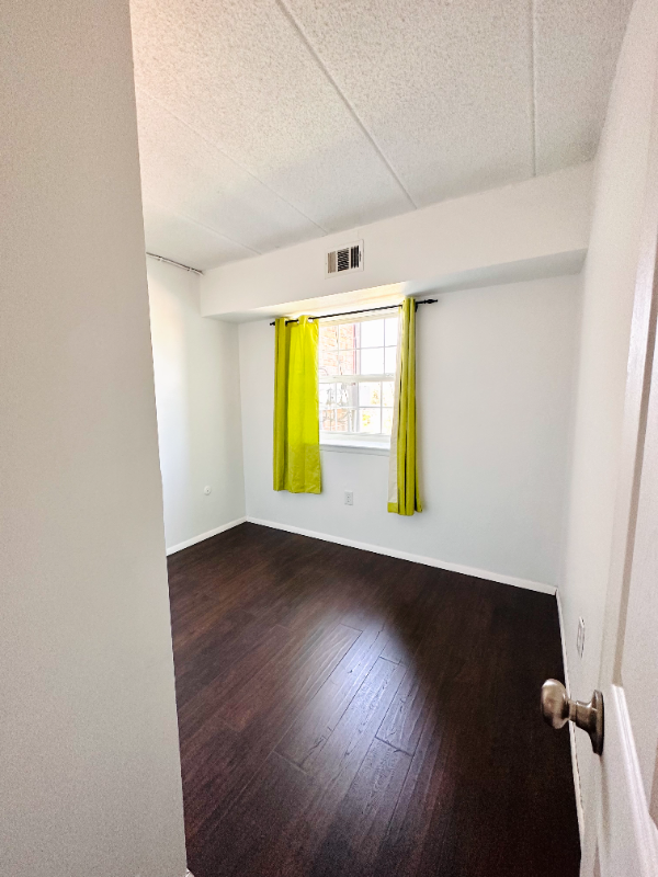 1806 Valley Dr - Photo 6 of 20