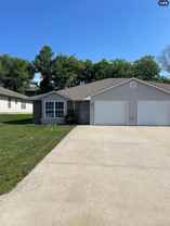 602 Nw Woodbury Dr - Photo 1 of 1
