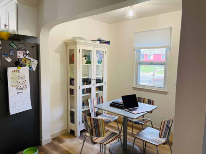322 Scott Ave - Photo 4 of 25