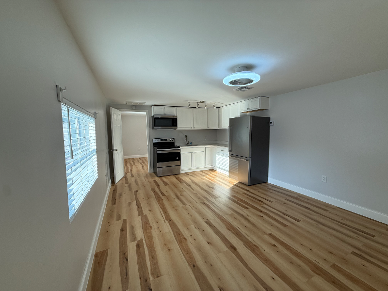 5049 Old Cheney Hwy - Photo 5 of 26