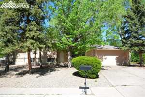 featured image of 4902 Crestwood Dr