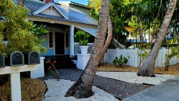 featured image of 1700 Flagler Ave #1