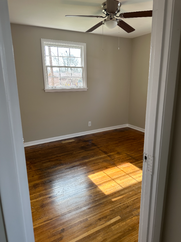 744 Work Dr - Photo 4 of 9