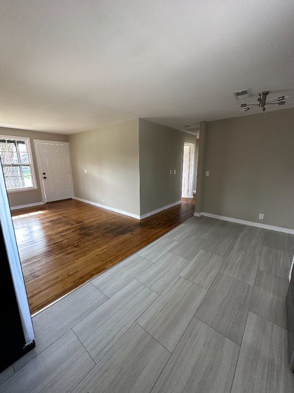 744 Work Dr - Photo 6 of 9