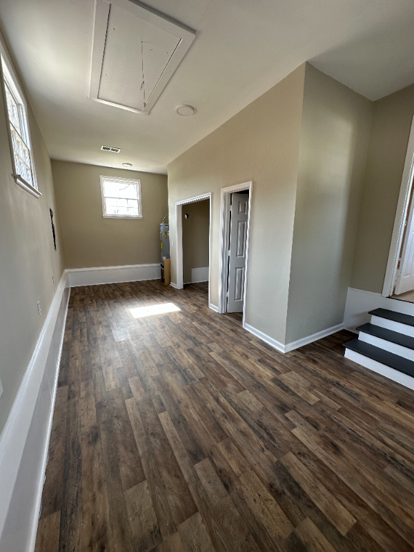 744 Work Dr - Photo 7 of 9